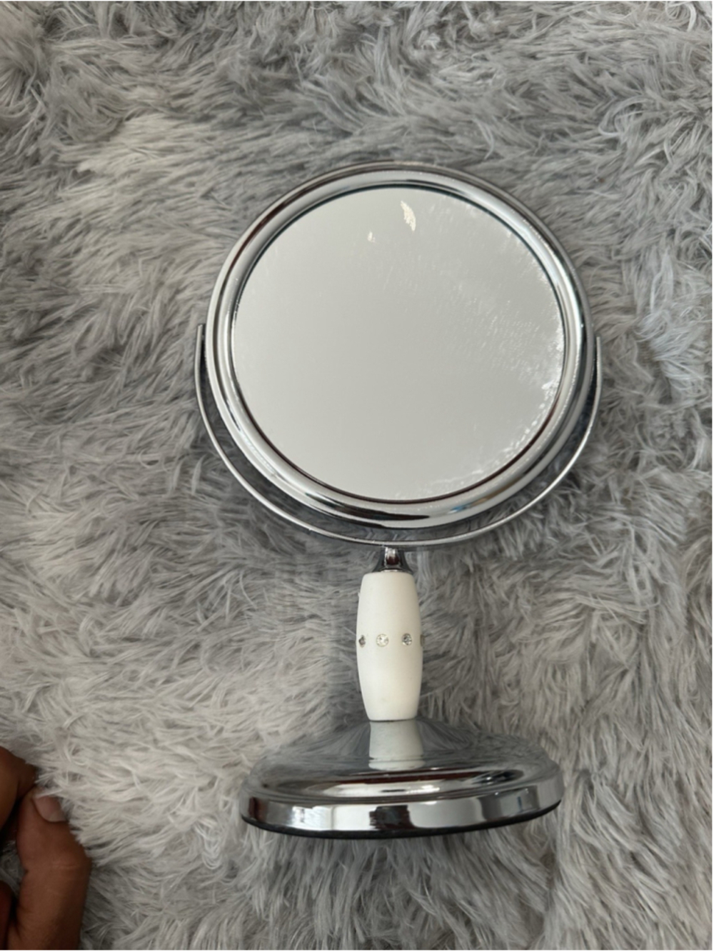 Round Dual-Sided Tabletop Make-Up Mirror Polished Chrome Metal 6 in Silver